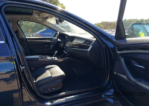 2015 BMW 528I xDrive z USA, uszkodzony, nr VIN WBA5A7C50FD628643